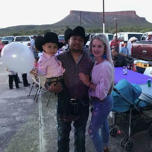 Meet your Posher, Ruth-roberto